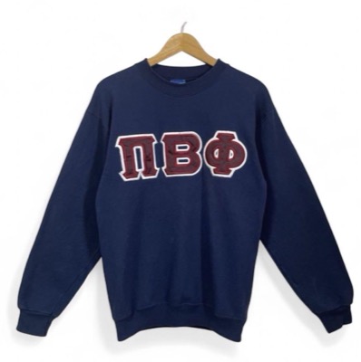 Championホワイトのロゴスウェット