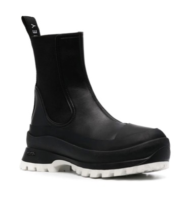 Stella McCartney（ステラマッカートニー）ブラックのアンクルブーツ