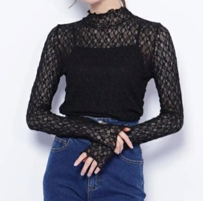 JILL by JILL STUART（ジルバイジルスチュアート）ブラックのミニフリルレースカットソー