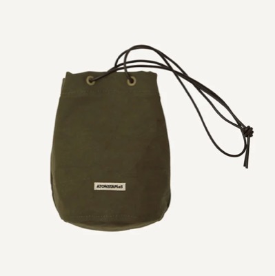 ATONSTAPLeS（エイトンステイプルズ）ダークグリーンのショルダーバッグ