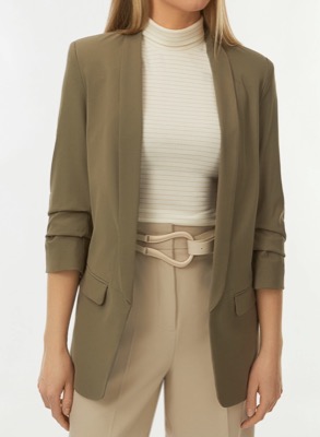 oodjiカーキのジャケット