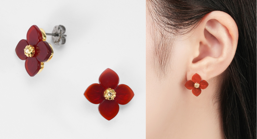 VENDOME BOUTIQUE(ヴァンドームブティック)赤いフラワーピアス