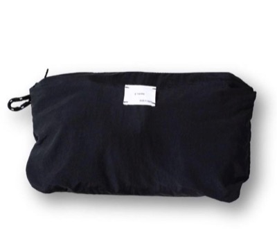 g'morningブラックのミニショルダーバッグ（サコッシュ）