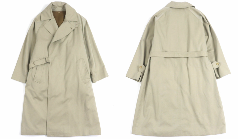 COMOLIライトベージュのコート