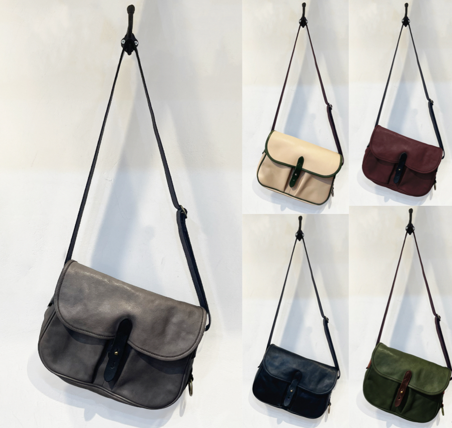 池之端銀革店ブラックのレザーショルダーバッグ