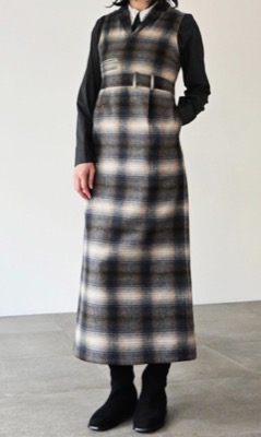 willfully（ウィルフリー）グレーのチェック柄ノースリワンピース