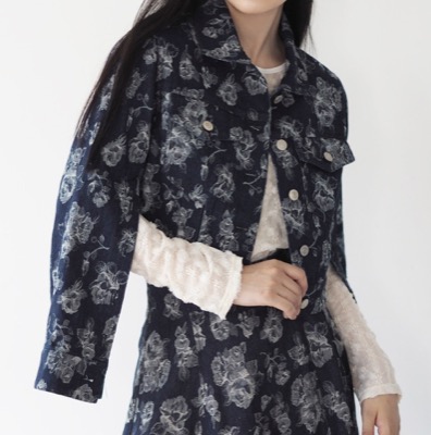 IMMEZ（イムズ）ネイビーのフラワージャケット