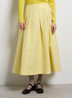 LANVIN en Bleu（ランバン オン ブルー）イエローのペイズリー柄スカート