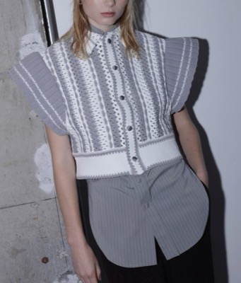 aoiwanakaグレーのベスト