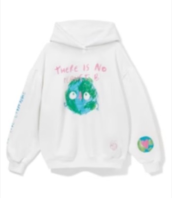 Miriam Smithers（ミリアムスミザーズ）ホワイトのプリントパーカー