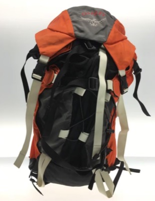 osprey（オセプレイ）オレンジ系のリュック