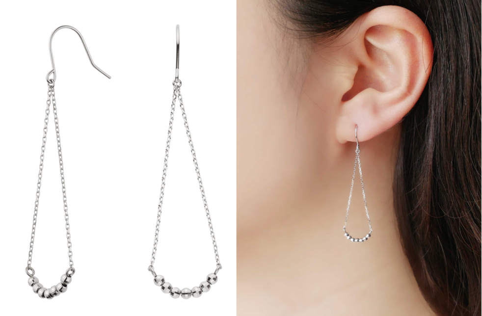 VENDOME AOYAMAシルバーの揺れるチェーンピアス