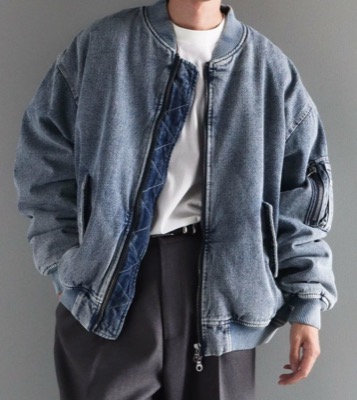 CRAFT STANDARD BOUTIQUE（クラフトスタンダードブティック）ブルーのデニムボンバージャケット