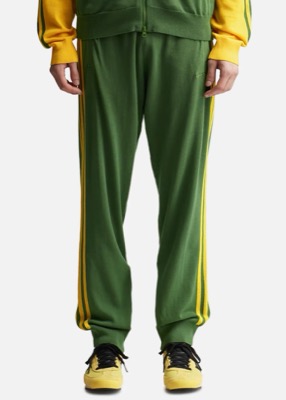 adidas(アディダス)グリーンのトラックパンツ