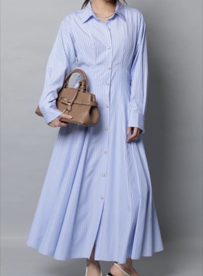 Apuweiser-riche（アプワイザーリッシェ）ライトブルーのレースアップシャツワンピース