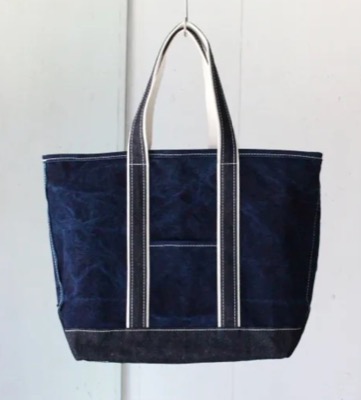 PURAS(プラス)ネイビーのトートバッグ