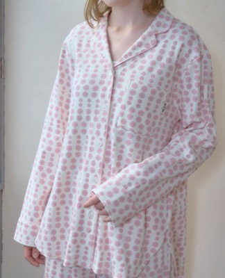 PAUL&JOE(ポールアンドジョー)ピンクの小花柄パジャマ / ルームウェア