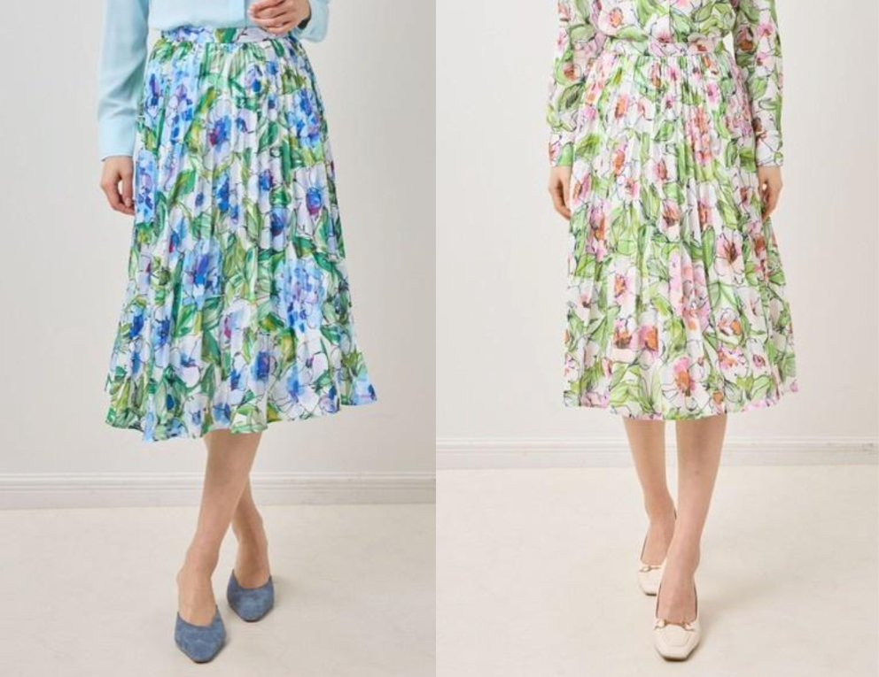 NARACAMICIE（ナラカミーチェ）ブルーの花柄プリーツスカート