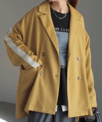 HUG.U(ハグユー)イエローのテーラードジャケット