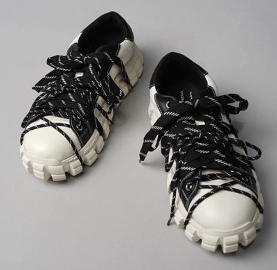 MAISON SPECIAL（メゾンスペシャル）ホワイトのスニーカー