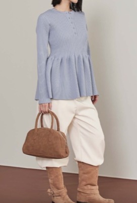 miette（ミエット）ブルーのリブニットブラウス