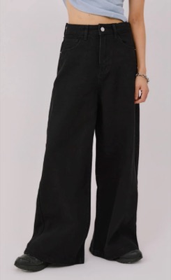 LIENCOEUR（リアンクール）ブラックのフレアストレートデニムパンツ