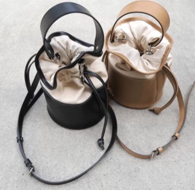 maison de dolce（メゾン ド ドルチェ）ブラックのショルダーバッグ