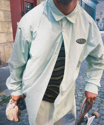 DDP（ディーディーピー）ミントグリーンのシャツ