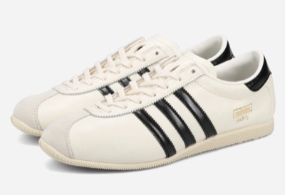 adidas(アディダス)ホワイトのスニーカー