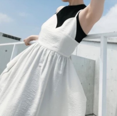 LAEMUSE(ラエミューズ)ホワイトのマキシワンピース