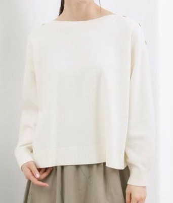 grove（グローブ）ホワイトのボートネックニット