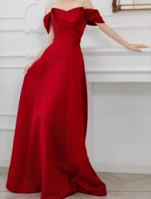 Dress Wow（ドレスワオ）赤いオフショルドレス