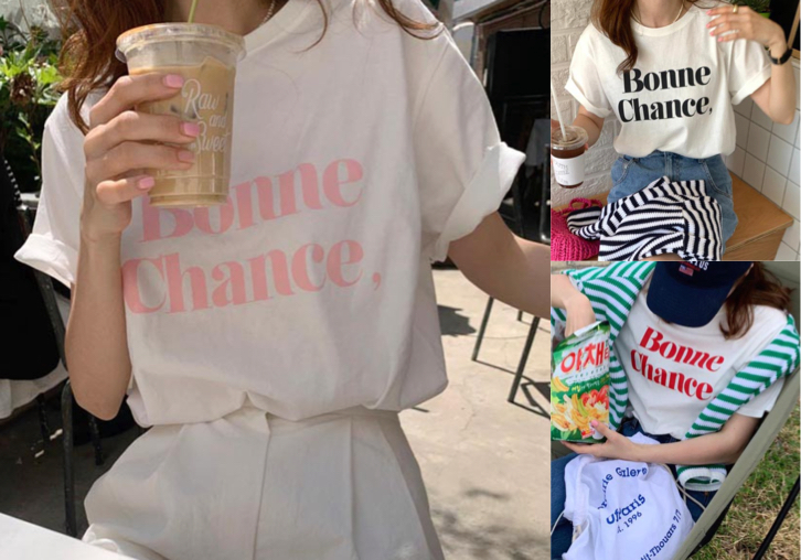 ピンクロゴのTシャツ