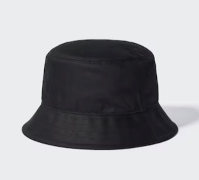 UNIQLO（ユニクロ）ブラックのバケットハット