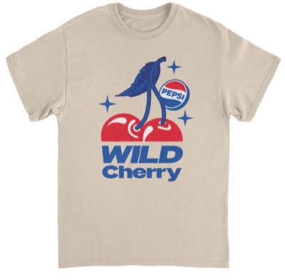 ベージュのプリントTシャツ