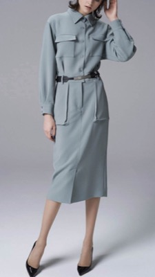 AKIKO OGAWA（アキコオガワ）ブルーのワンピース