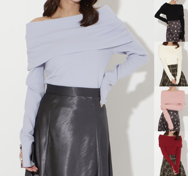 AND COUTURE（アンドクチュール）サックスブルーのオフショルニット