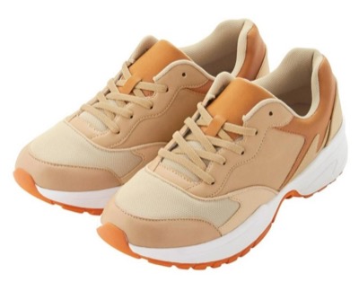 GU（ジーユー）ブラウンのスニーカー