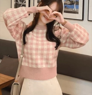 ATTRANGS（アットランス）ピンクのチェック柄ニット