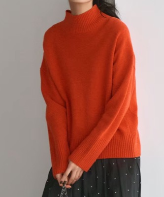 UNFILO(アンフィーロ)オレンジのハイネックニット