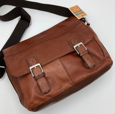 FOSSIL（フォッシル）ブラウンのレザーバッグ