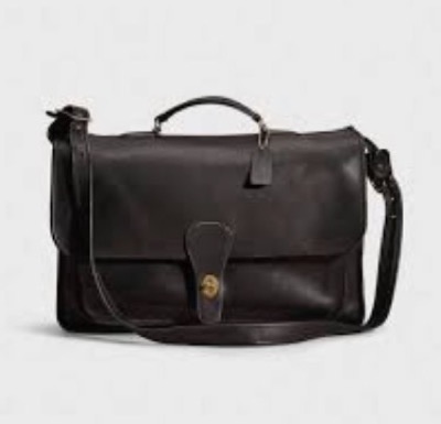 COACH(コーチ)ブラックのショルダーバッグ