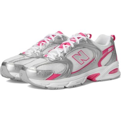 New Balance（ニューバランス）ピンク×シルバーのスニーカー