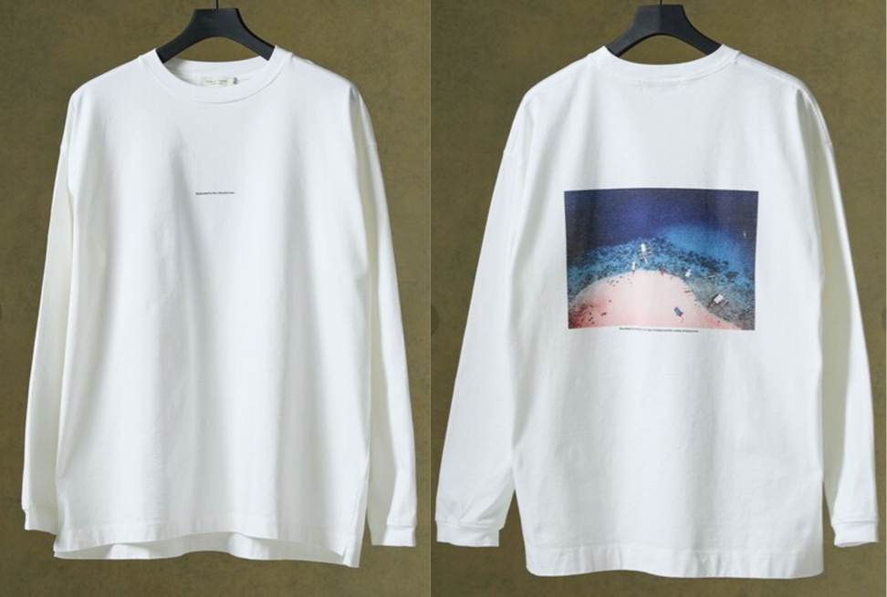 PUBLIC TOKYO(パブリックトウキョウ)ホワイトのバックプリントTシャツ