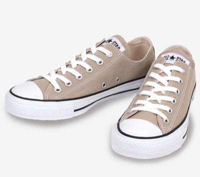 CONVERSE（コンバース）ベージュのスニーカー