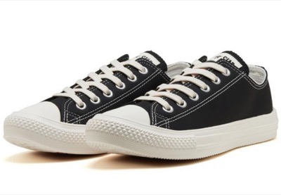 CONVERSE（コンバース）ブラックのスニーカー