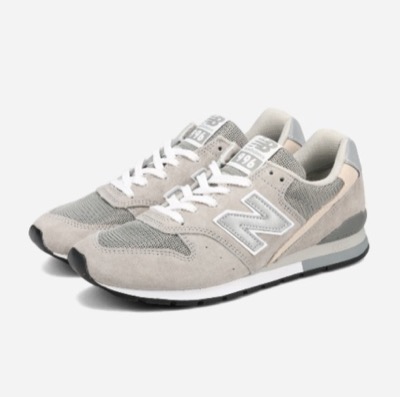 New Balance（ニューバランス）グレーのスニーカー