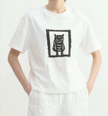 PLAIN PEOPLE(プレインピープル)ホワイトの猫プリントTシャツ