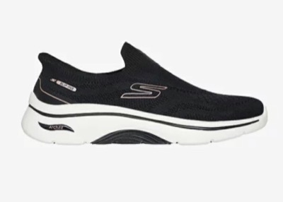 SKECHERS（スケッチャーズ）ブラックのスニーカー