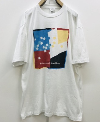 EAGLE BASE(イーグルベース)ホワイトのプリントTシャツ